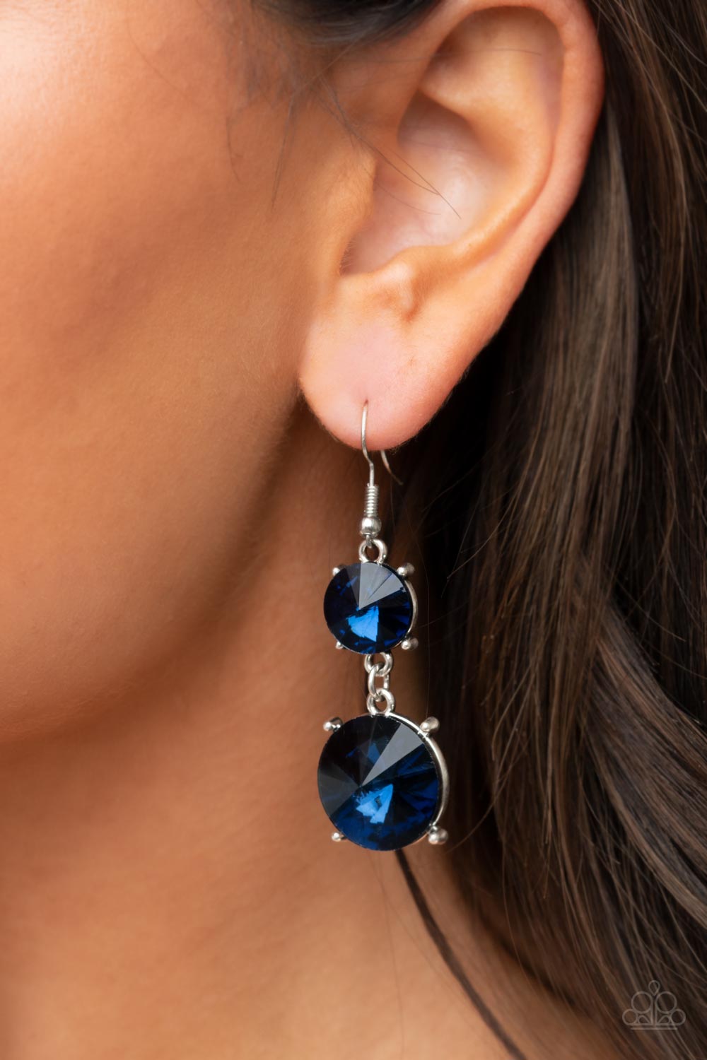Sizzling Showcase - Blue Earring